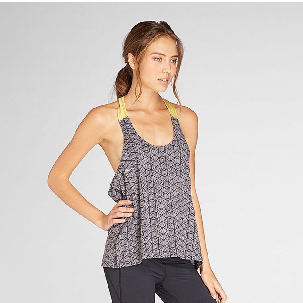 Threads 4 Thought Nebula Tank