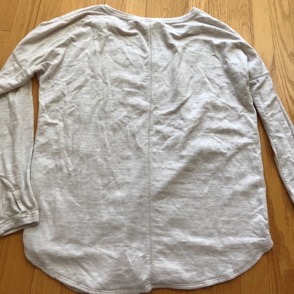 Athleta cream long sleeve - Picture 3 of 4