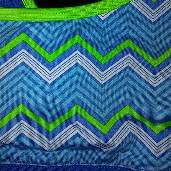 Sports Top - Picture 4 of 4