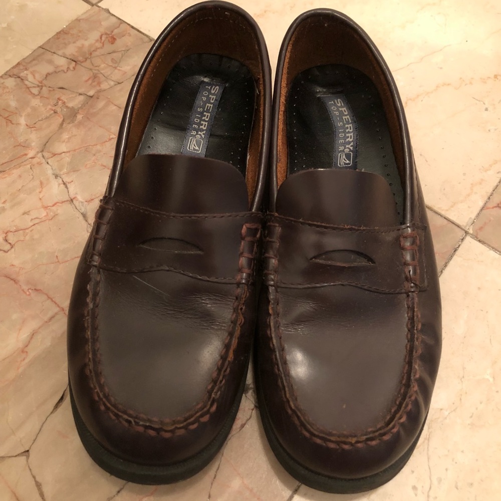 Boys shoes
