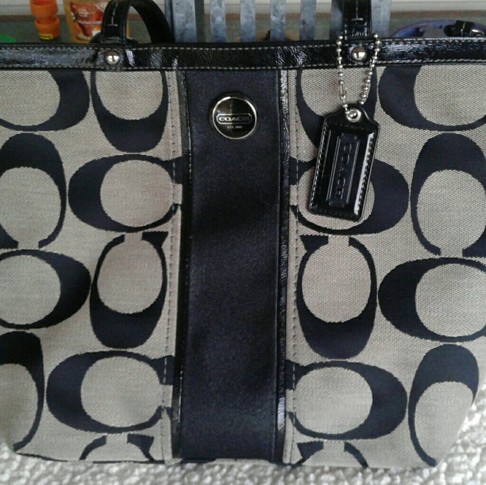 Coach shoulder bag