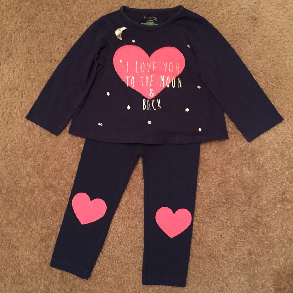 Like New First Impressions "Moon" Set