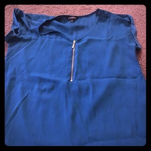 Express short sleeve zipper blouse