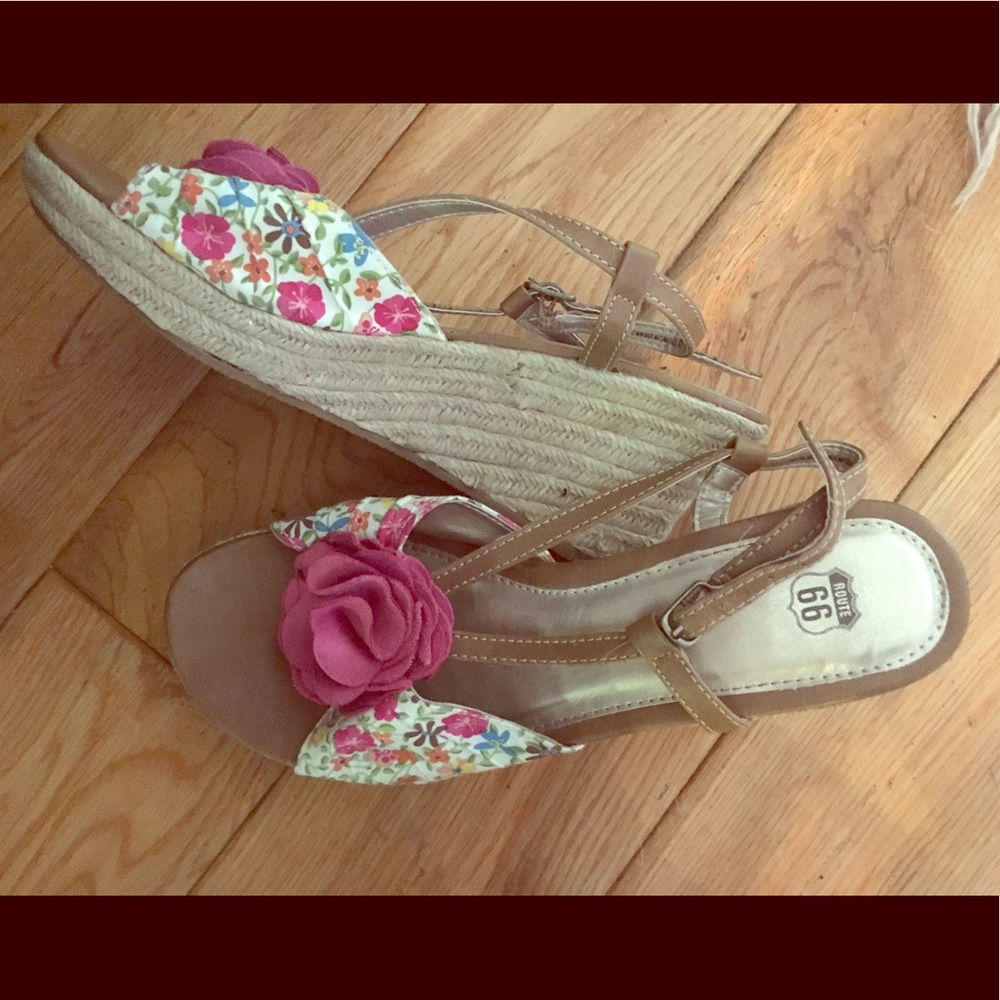 Floral Wedges