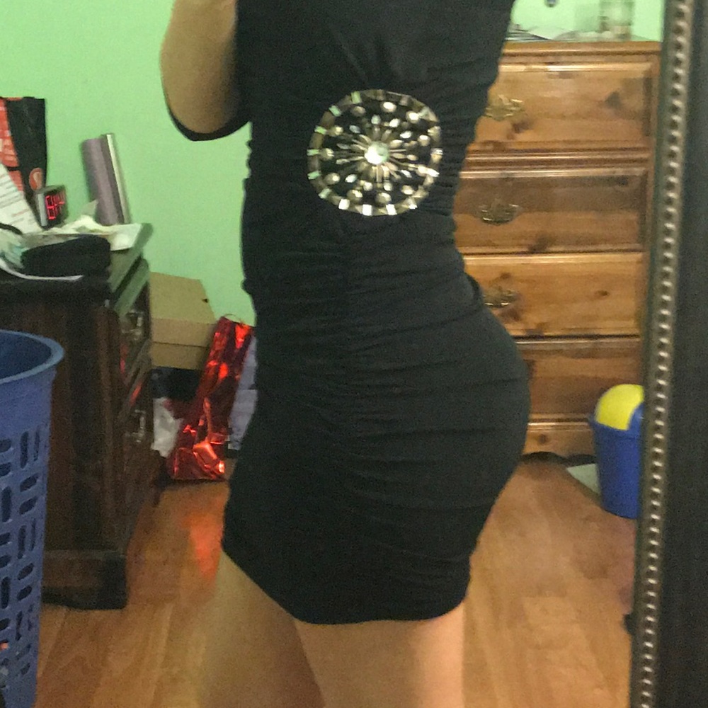 Dress - Picture 4 of 4