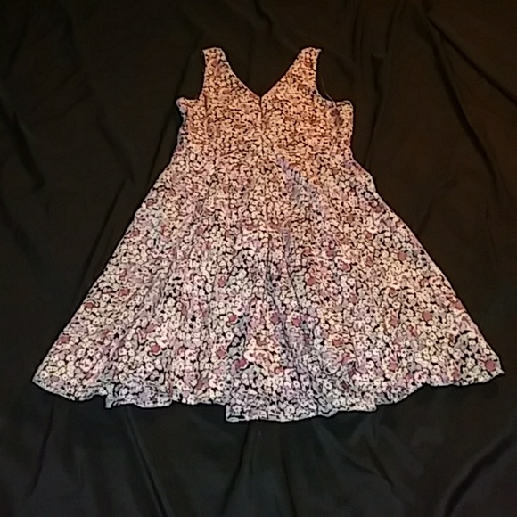 Floral Print Dress - Picture 7 of 7