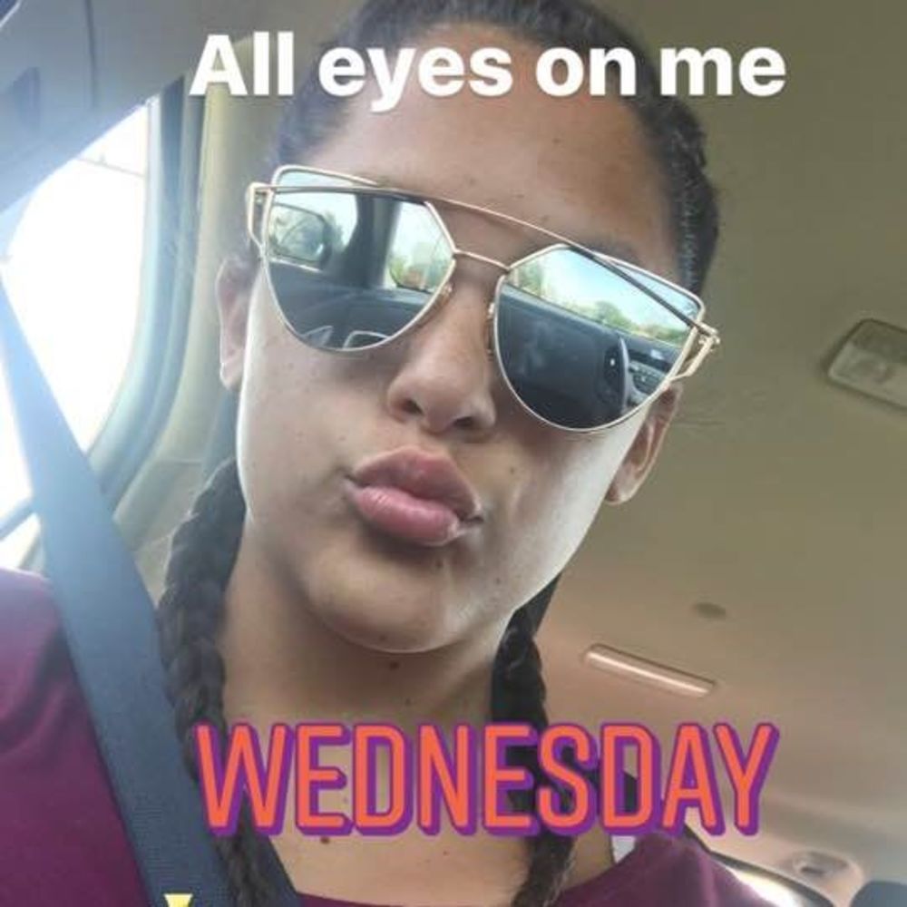 Meet your Posher, Camaya