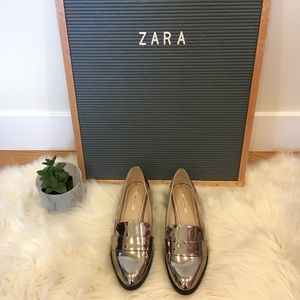Zara Basic Metalic Loafers 👞 sz 38