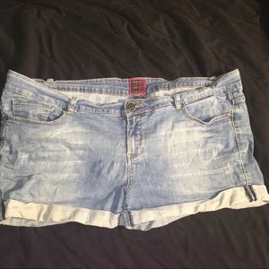 Torrid Jean Shorts size 22