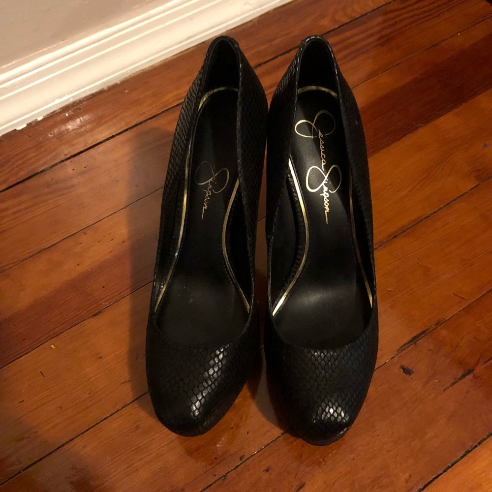 Jessica Simpson heels