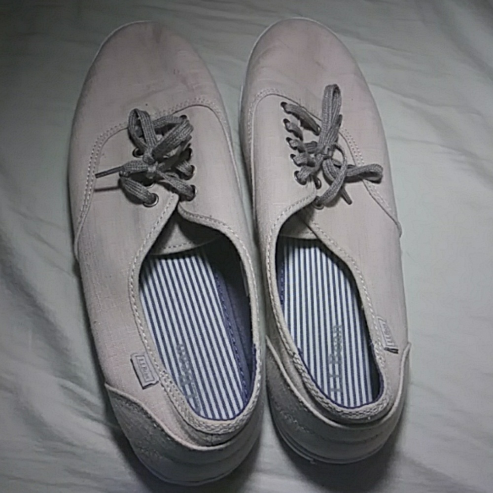 L.L. Bean tan sneakers