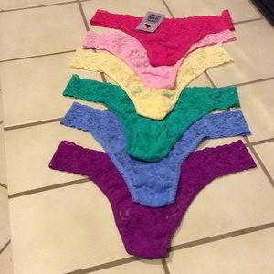 (6) NWT Hanky Panky Original Rise Thongs
