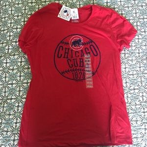 NWT CHICAGO CUBS WOMENS TEE