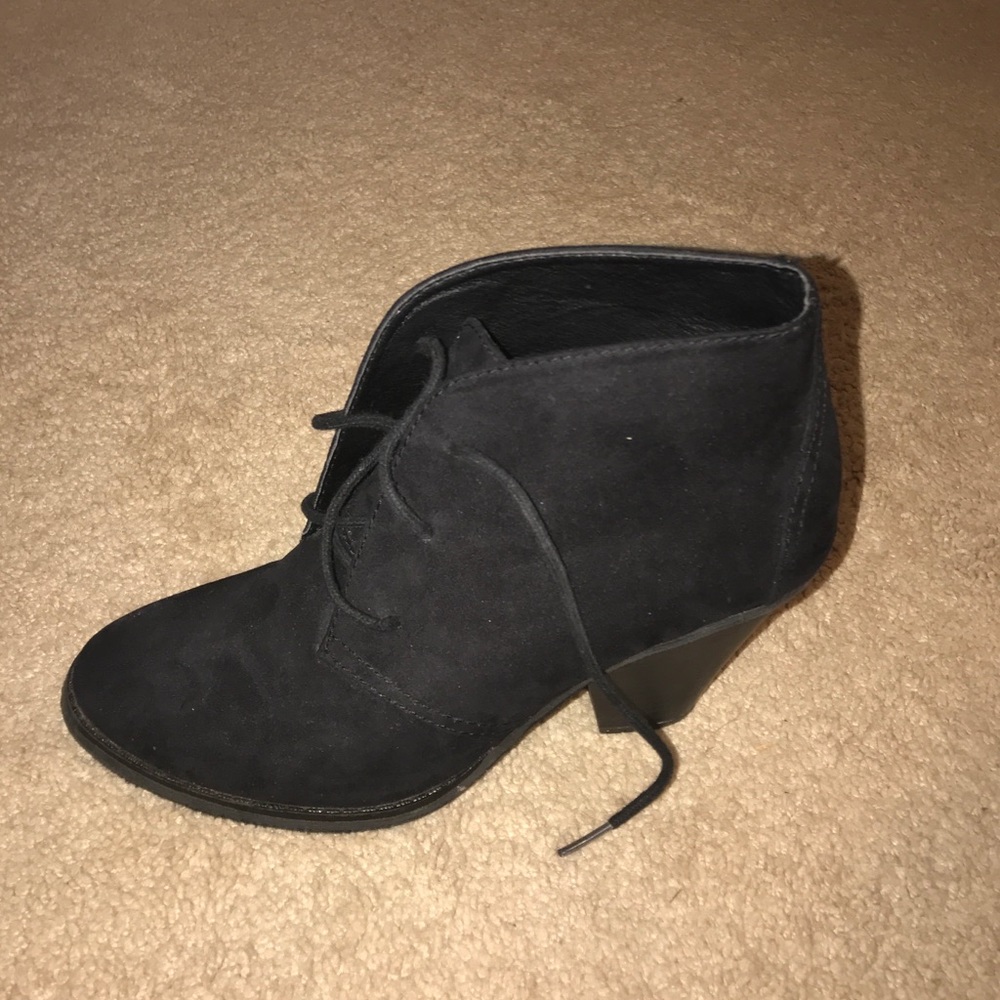 SUPER CUTE black booties!!!