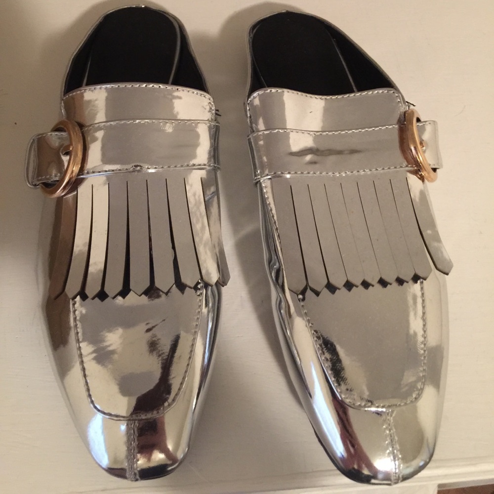 Brand new Gorgeous silver mules
