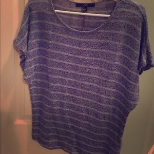 Casual blue sweater t