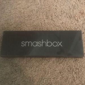 Smashbox palette. 2 eyeshadow trios and a blush