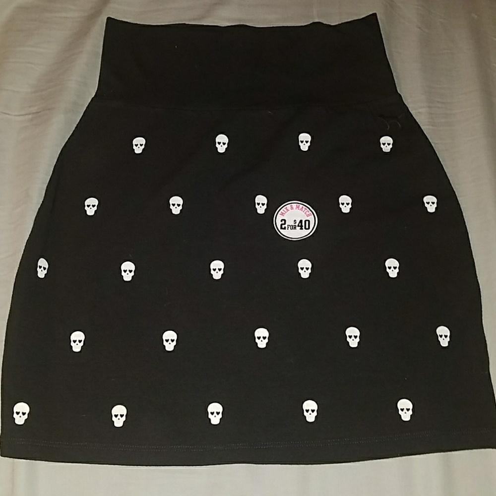 VS Pink high waist skirt