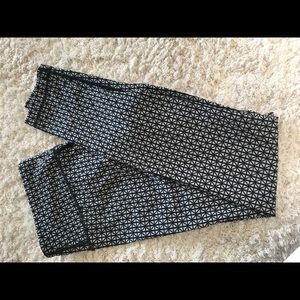 These lululemon leggings are so cute!!