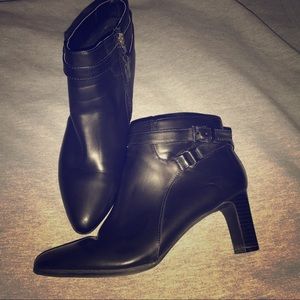 Chaps Ankle Boots •