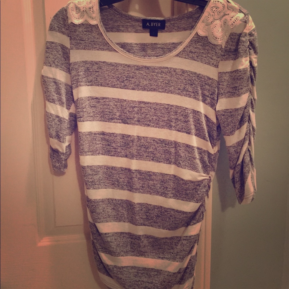 Grey striped shirt with lace shoulders