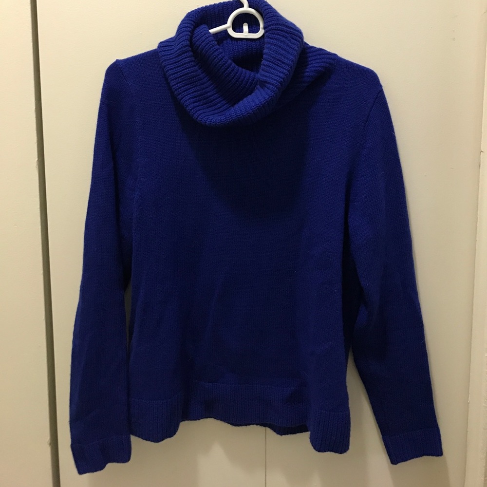 J crew deep blue turtleneck