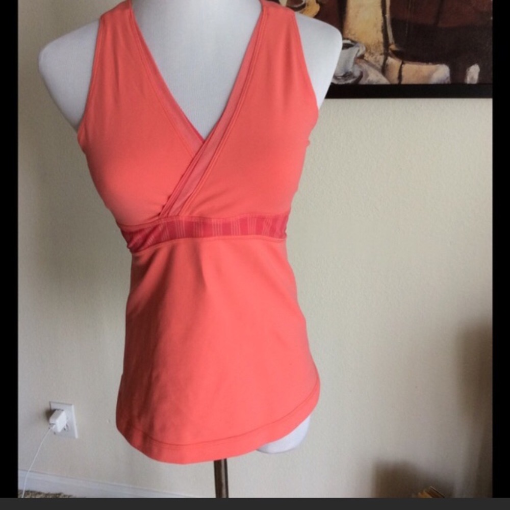 Size 6 Lululemon tank