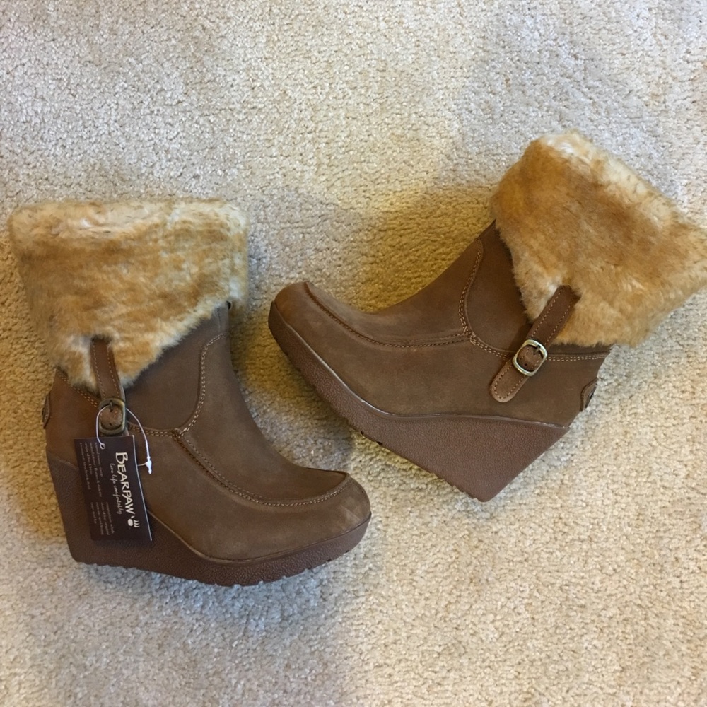 Offer Welcome New Bearpaw sheepskin wedge boots