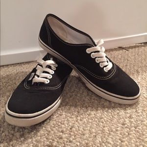 Women’s Black Vans