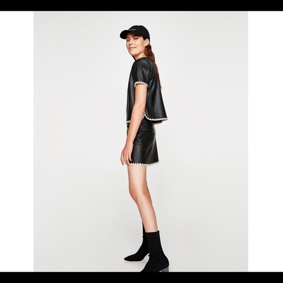 NWOT Zara contrasting faux leather top SZ M - Picture 2 of 4