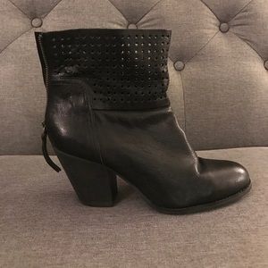 Nine West leather booties