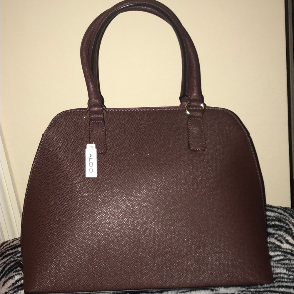 Beautiful handbag 👜 Perfect color season