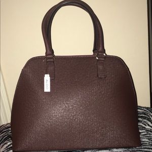 Beautiful handbag 👜 Perfect color season