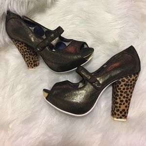 Irregular choice heels