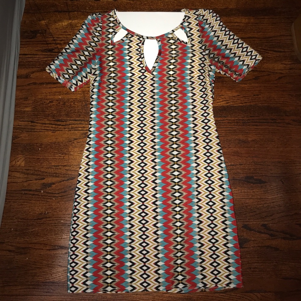 hello miss geometric print short sleeved dress