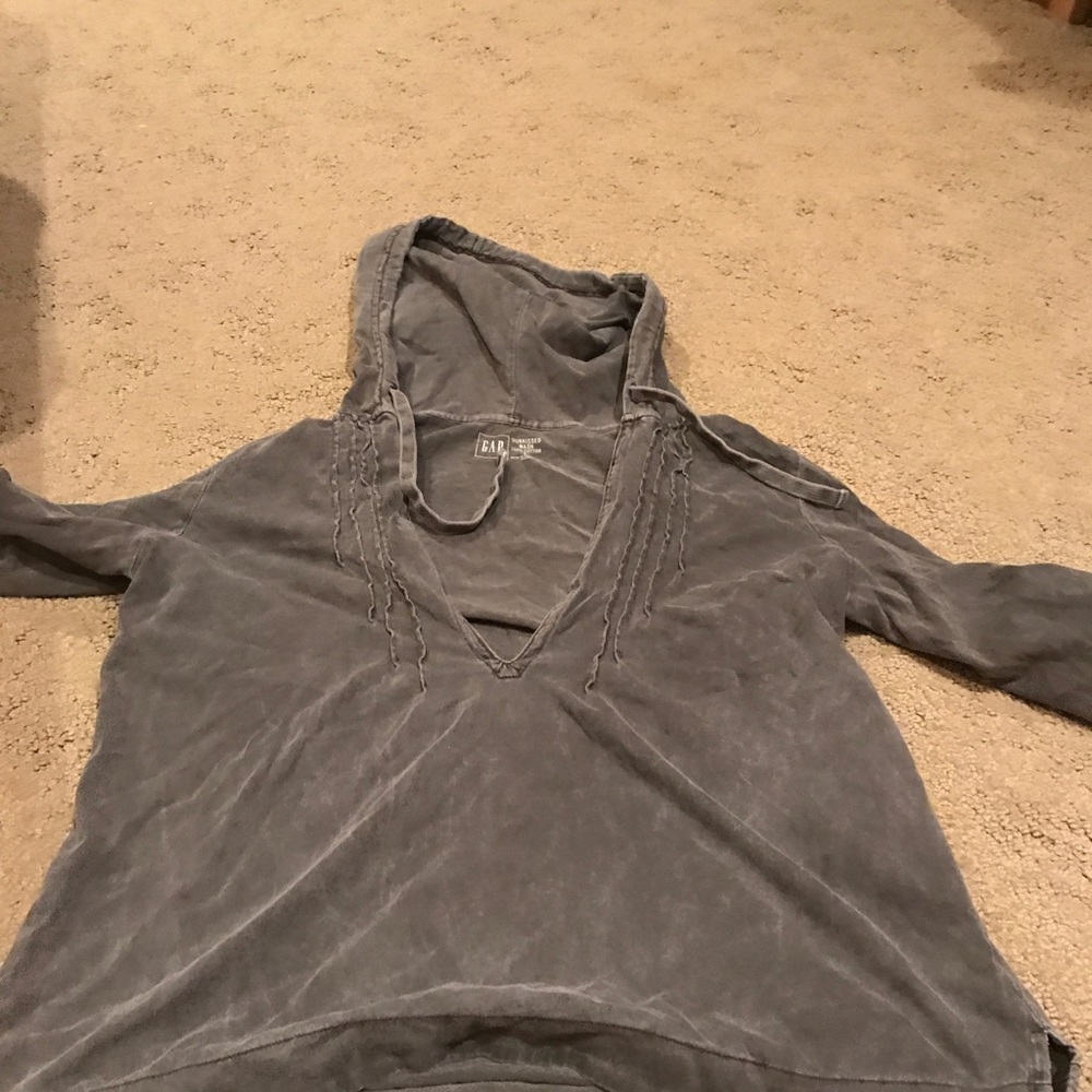 Gray Pull Over