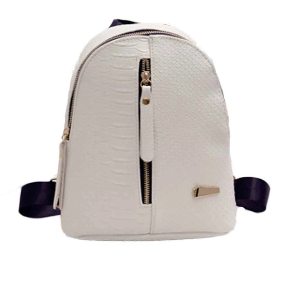 Handbags - Ivory Mini Backpack 🌟🌟🌟