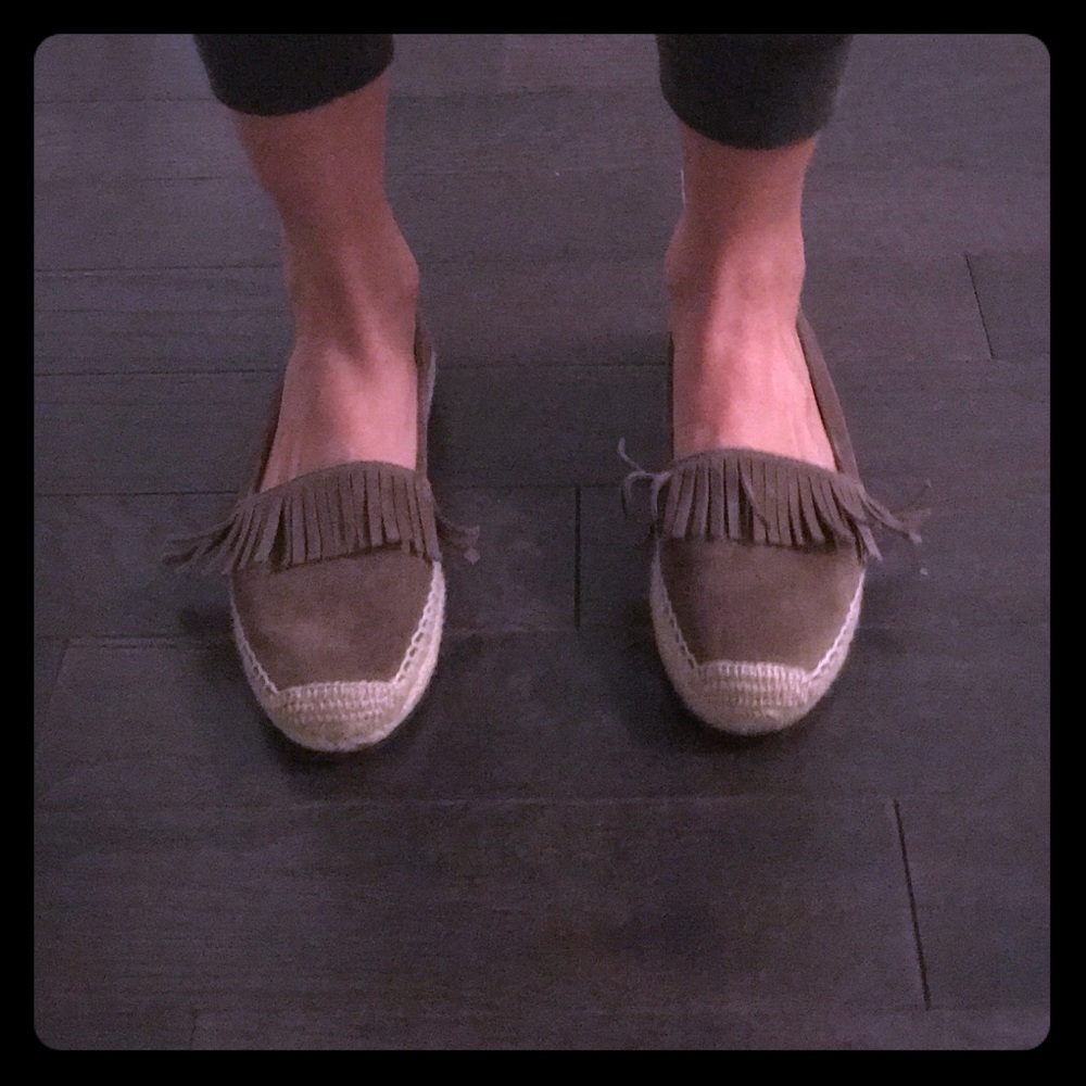 Fringe detail 100% suede espadrilles.