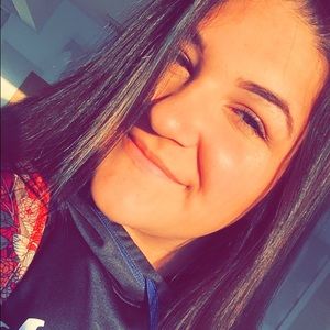 Meet your Posher, Belle