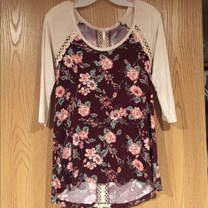 Floral 3/4 Sleeve Top