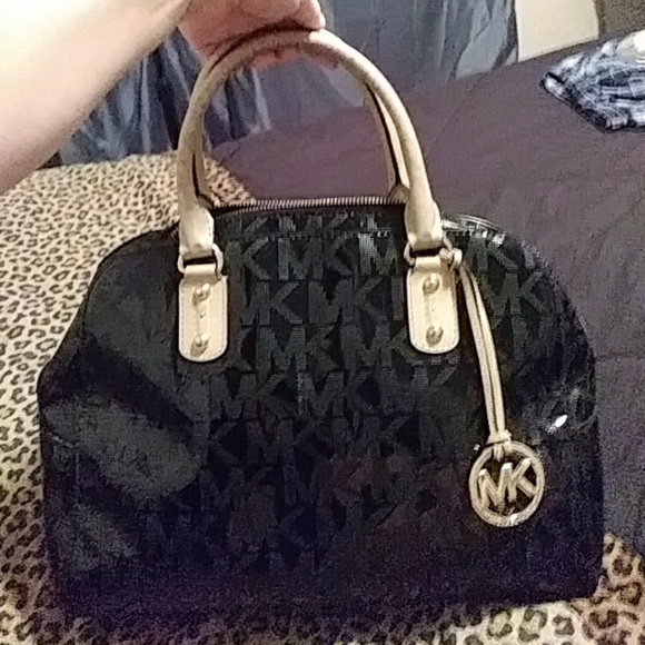 Aunthetic MK black bag - Picture 1 of 4