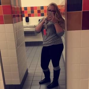 Meet your Posher, Olivia