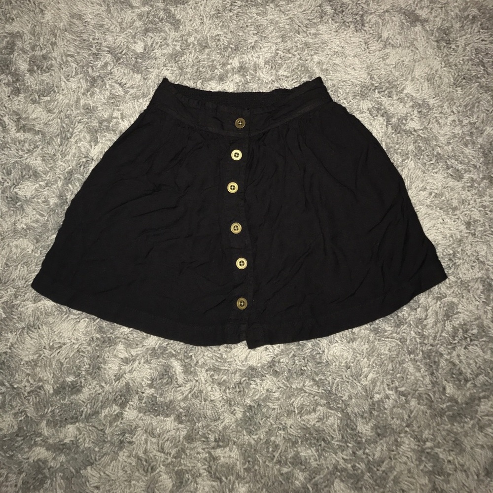 Black button up skirt!