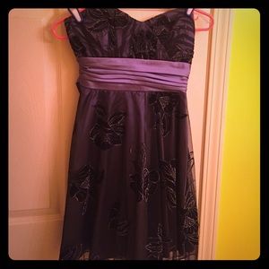 Strapless Homecoming / holiday dress