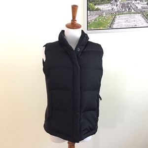 Gap Goose Down/Feather Filled Puffer Vest Medium