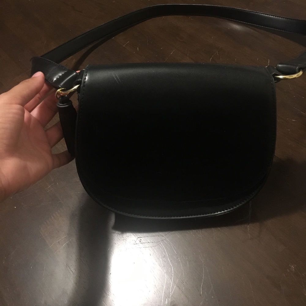 Black crossbody