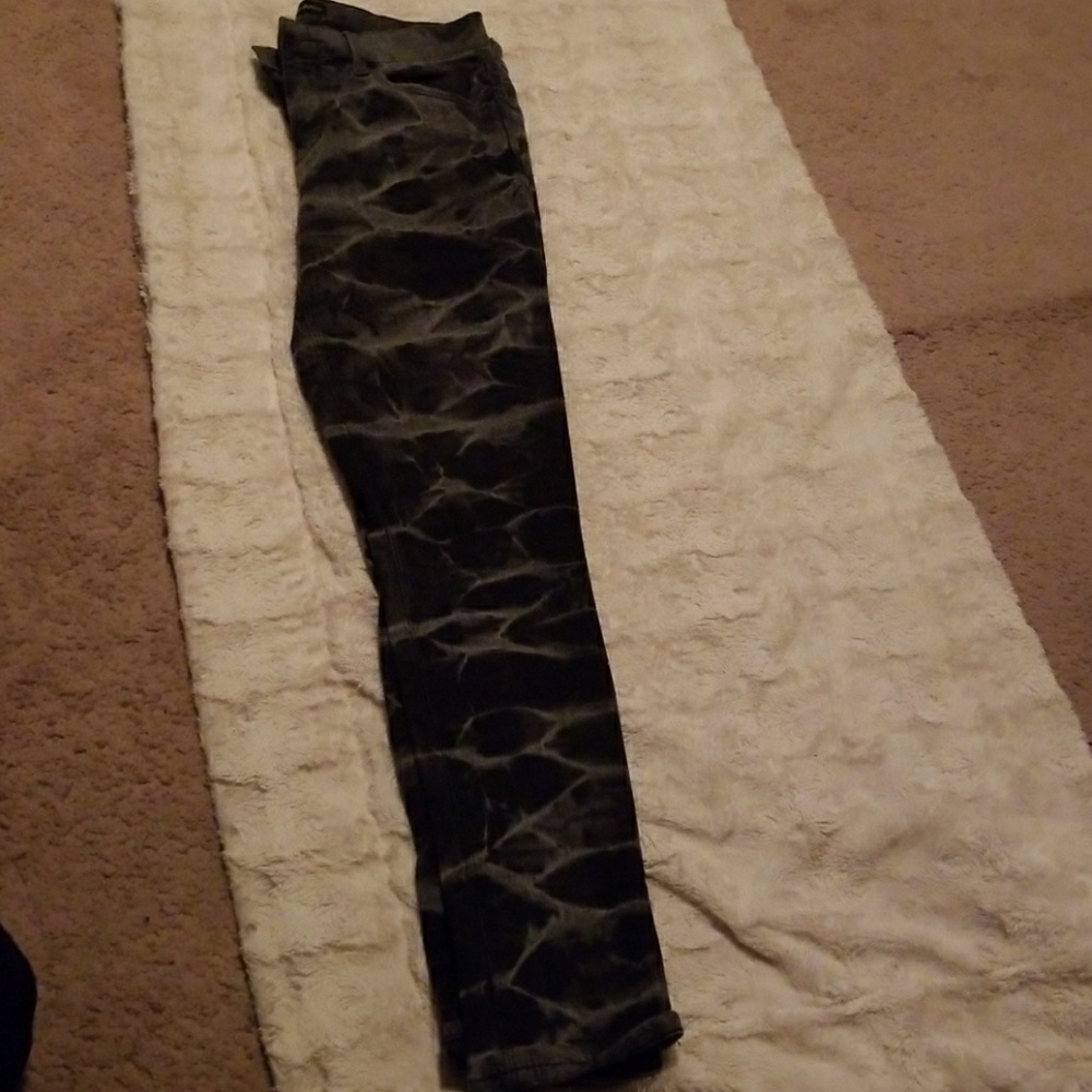 Express tye dye jeans.