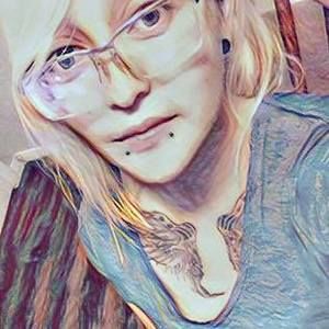 Meet your Posher, Alejandra