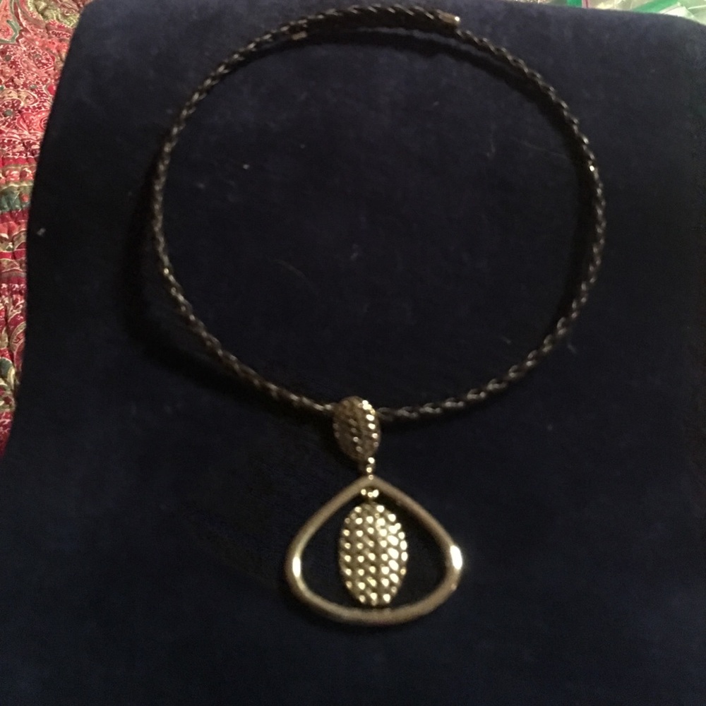 Leather covered wire necklace with pendant