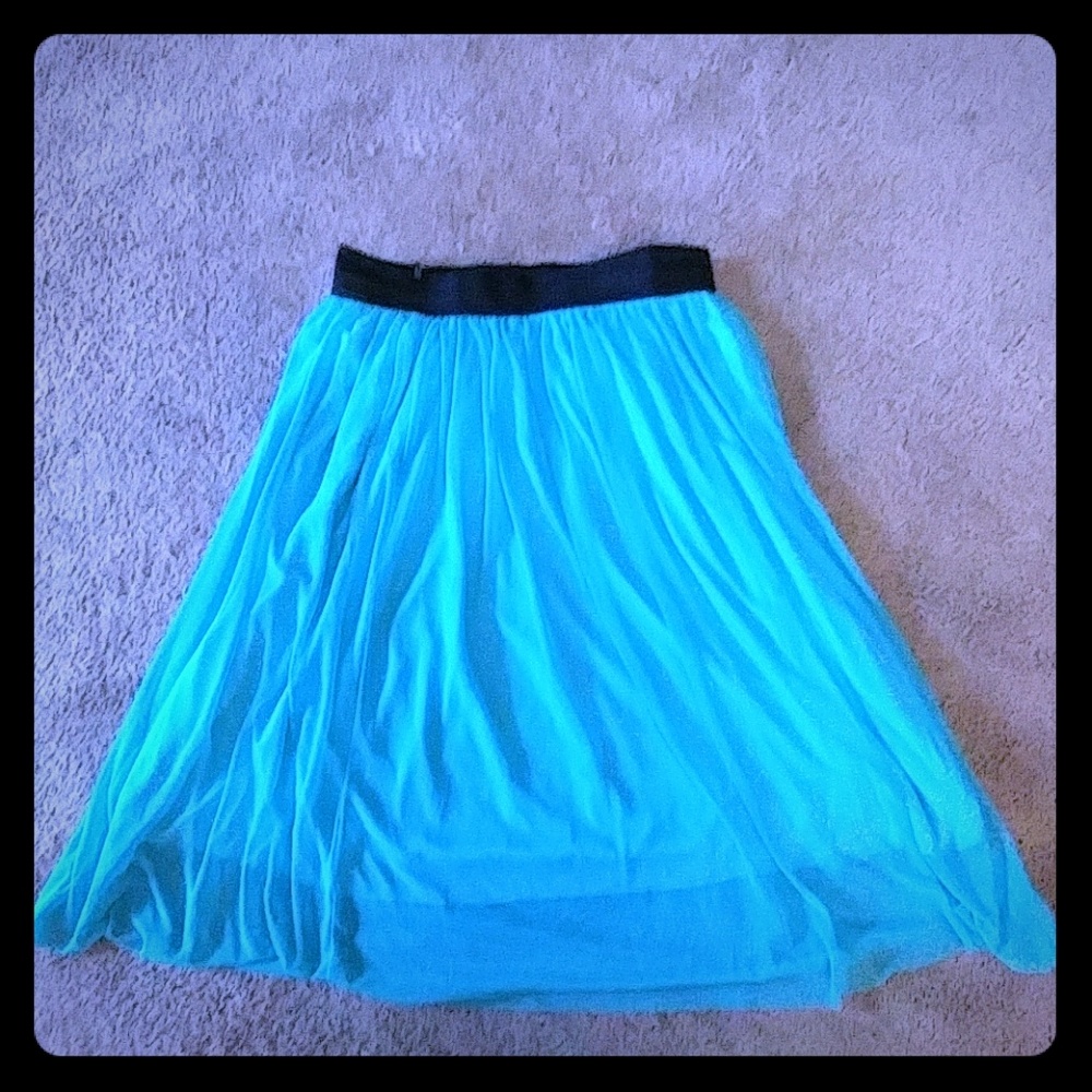 Rue 21 midi blue skirt